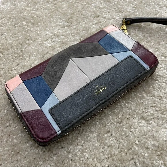 Fossil Leather Wallet Wristlet Geometric Multicolor Folding, Preowned condition - Picture 9 of 16